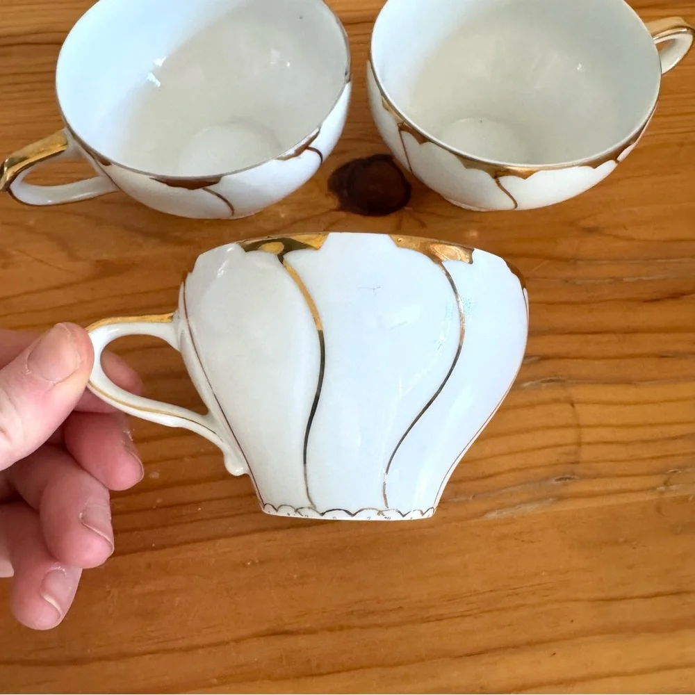 Vintage Yamaka Tea Cup with Gold Swirl Accents Japan Set of 3